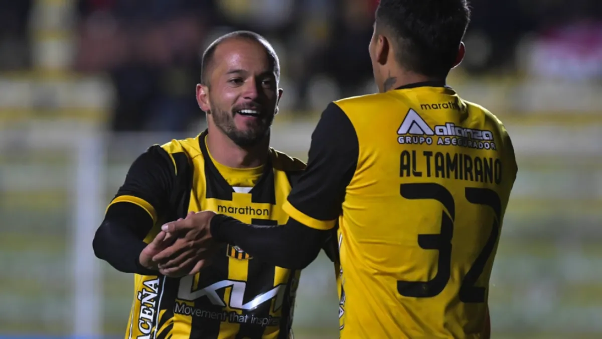 The Strongest vence con lo justo a FC Universitario y sigue en lo más alto