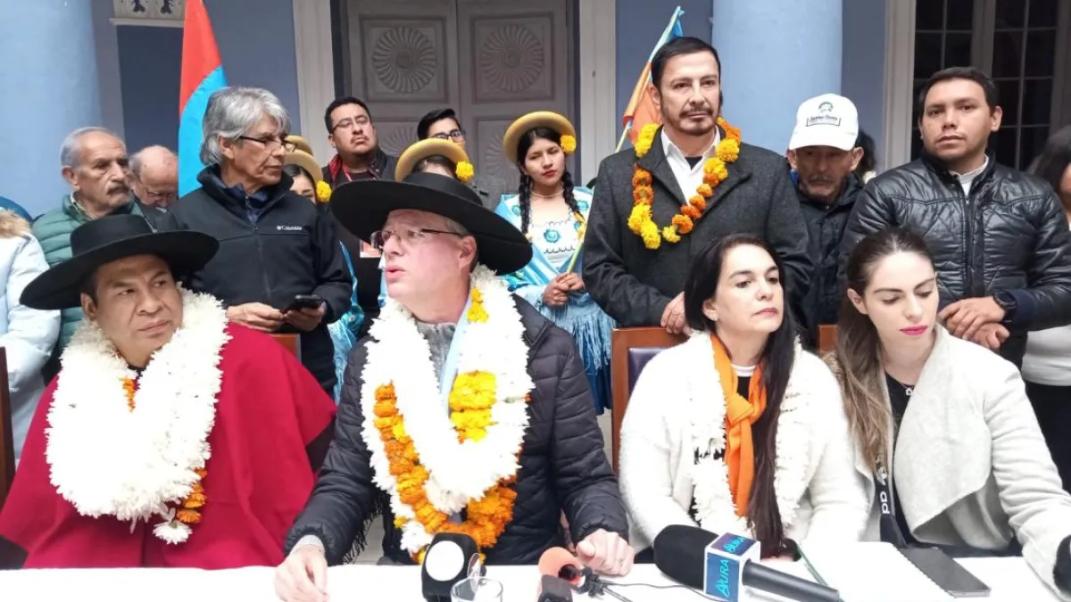 Jaime Dunn continúa en campaña mientras espera el fallo del TSE sobre su candidatura